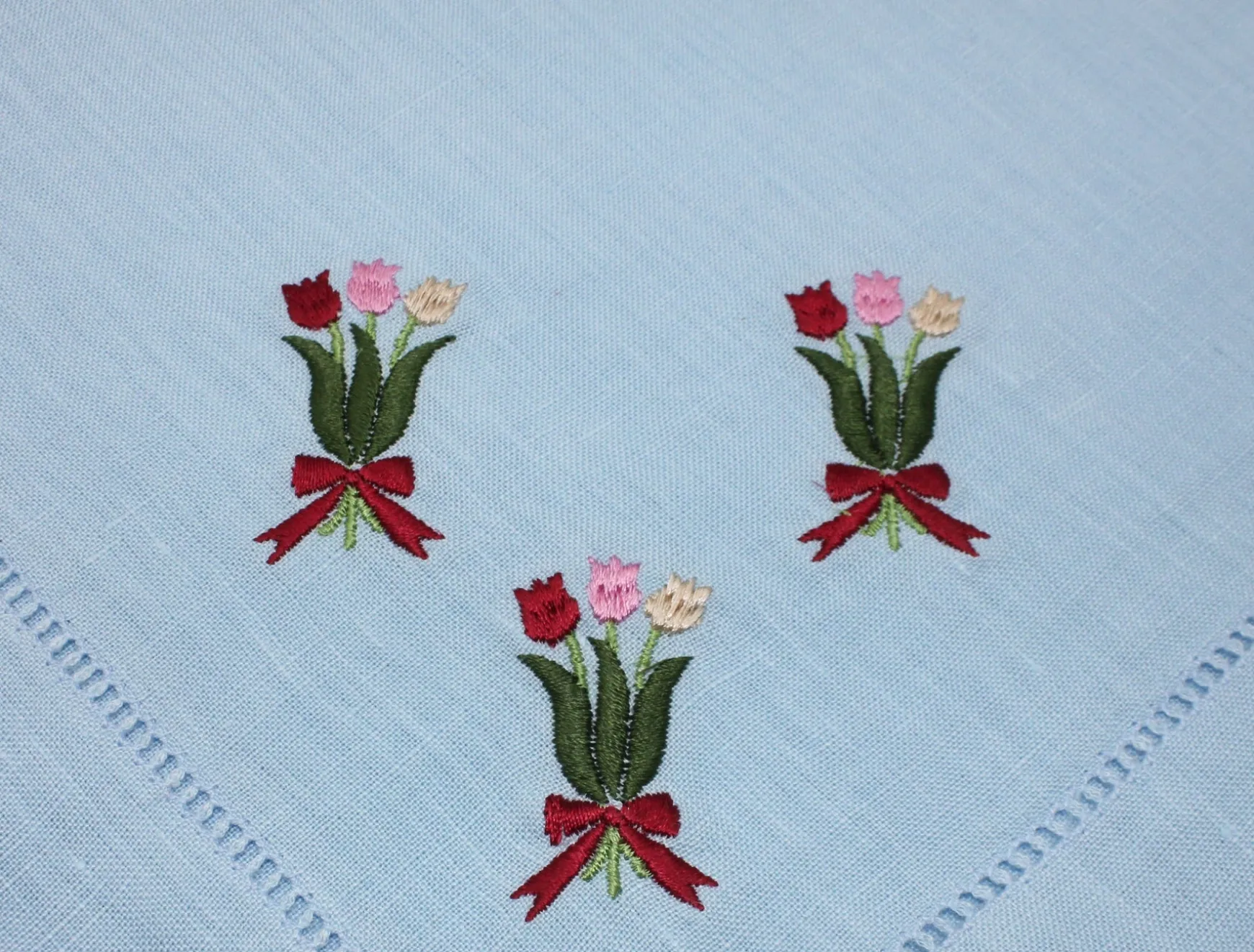 Tulip Bouquet Dinner Napkins (4)